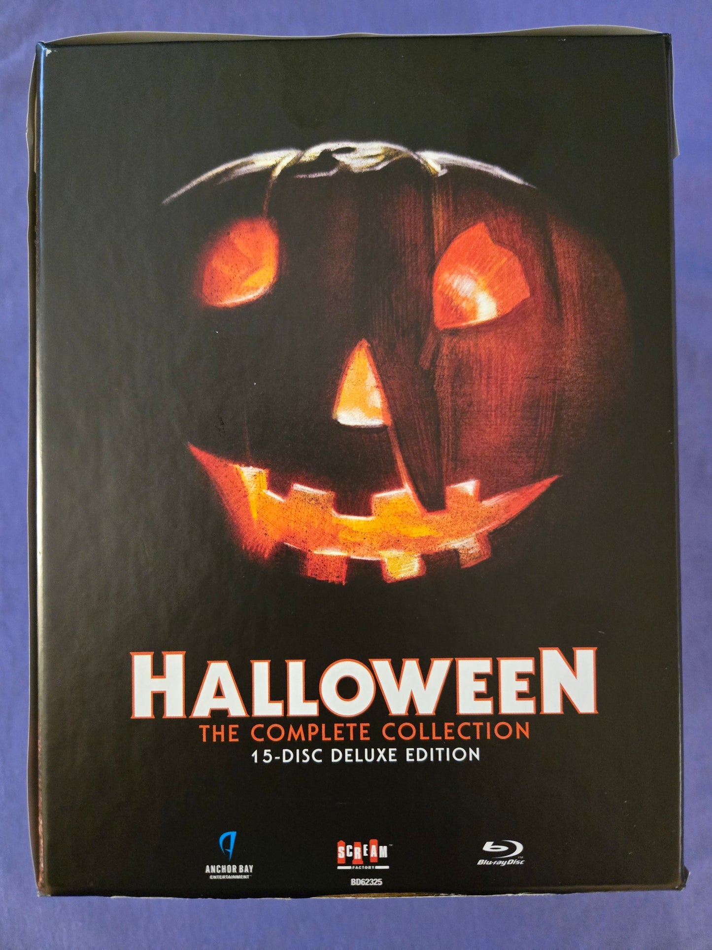 Halloween: The Complete Collection (Scream Factory) USED 15-Disc Box Set - Blu-ray *TEAR*